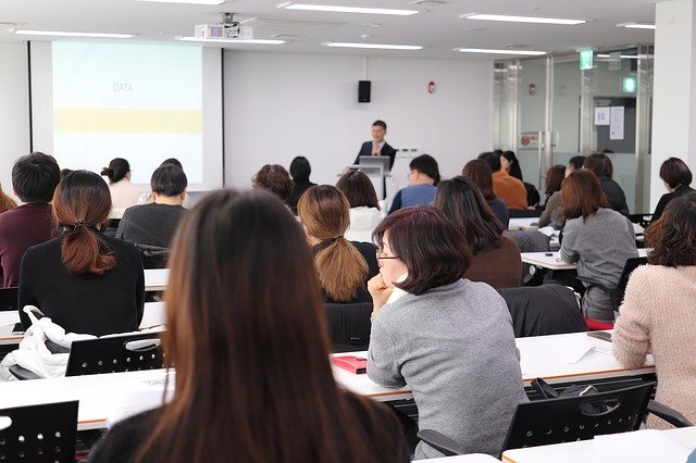 Seminář Podmínky přístupu k utajovaným informacím stupně utajení VYHRAZENÉ (25.11.2020)